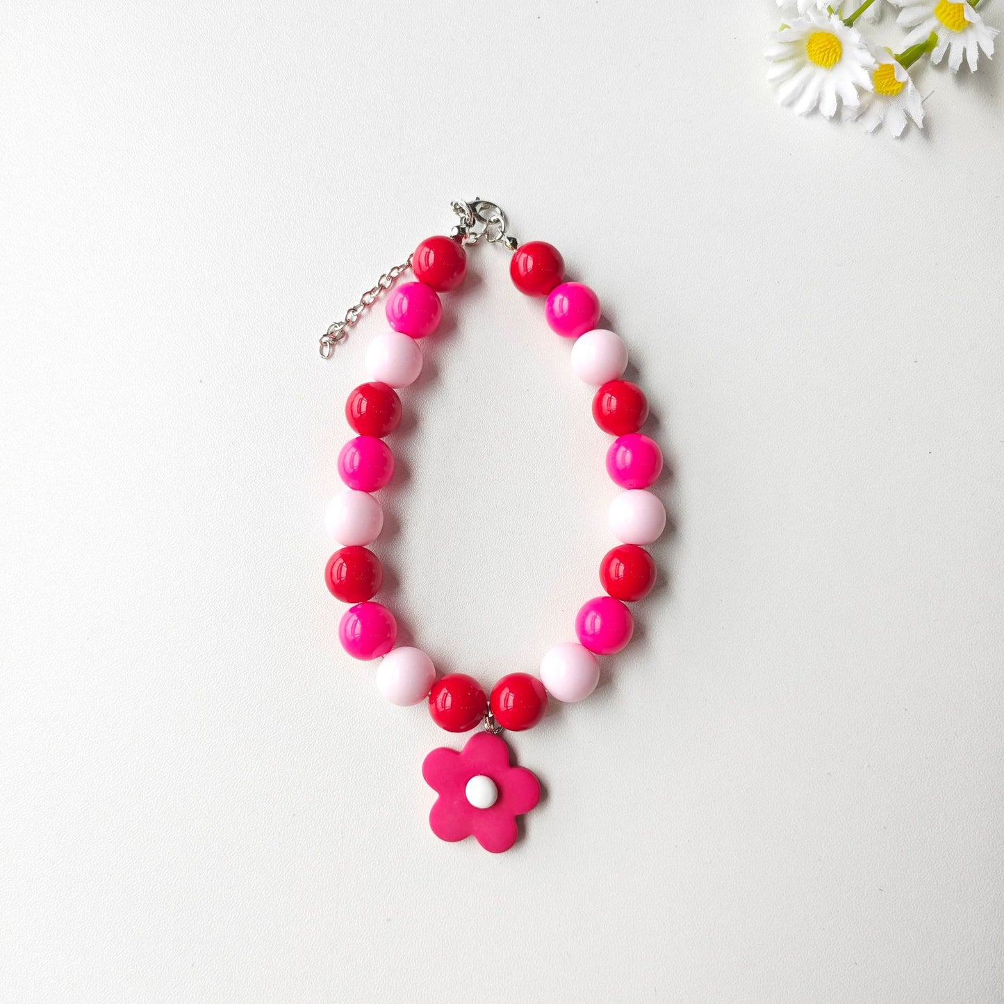 Pastel Beaded Pet Necklace with Flower Pendant – Cute Jewelry for Dogs & Cats